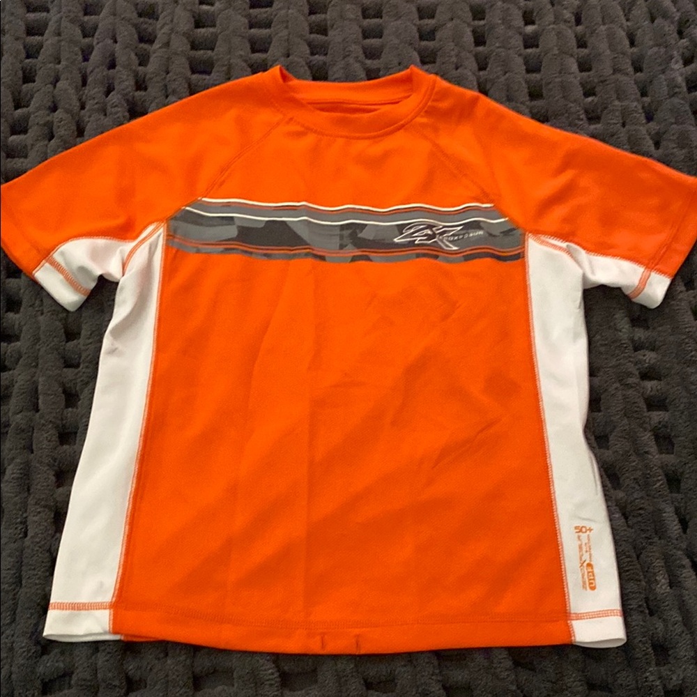 NWOT ZeroXposur Orange and White Rashguard Swim Top